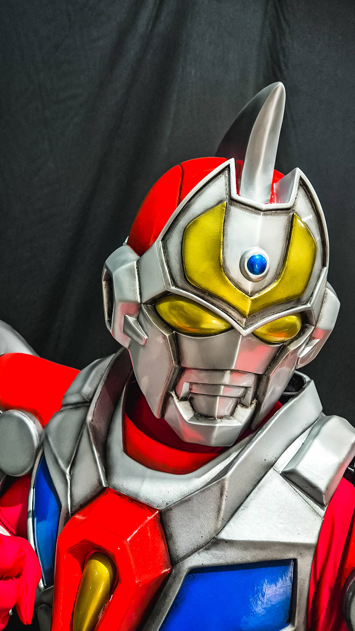 the gridman costume helmet