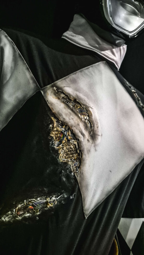 black battle damage (3)
