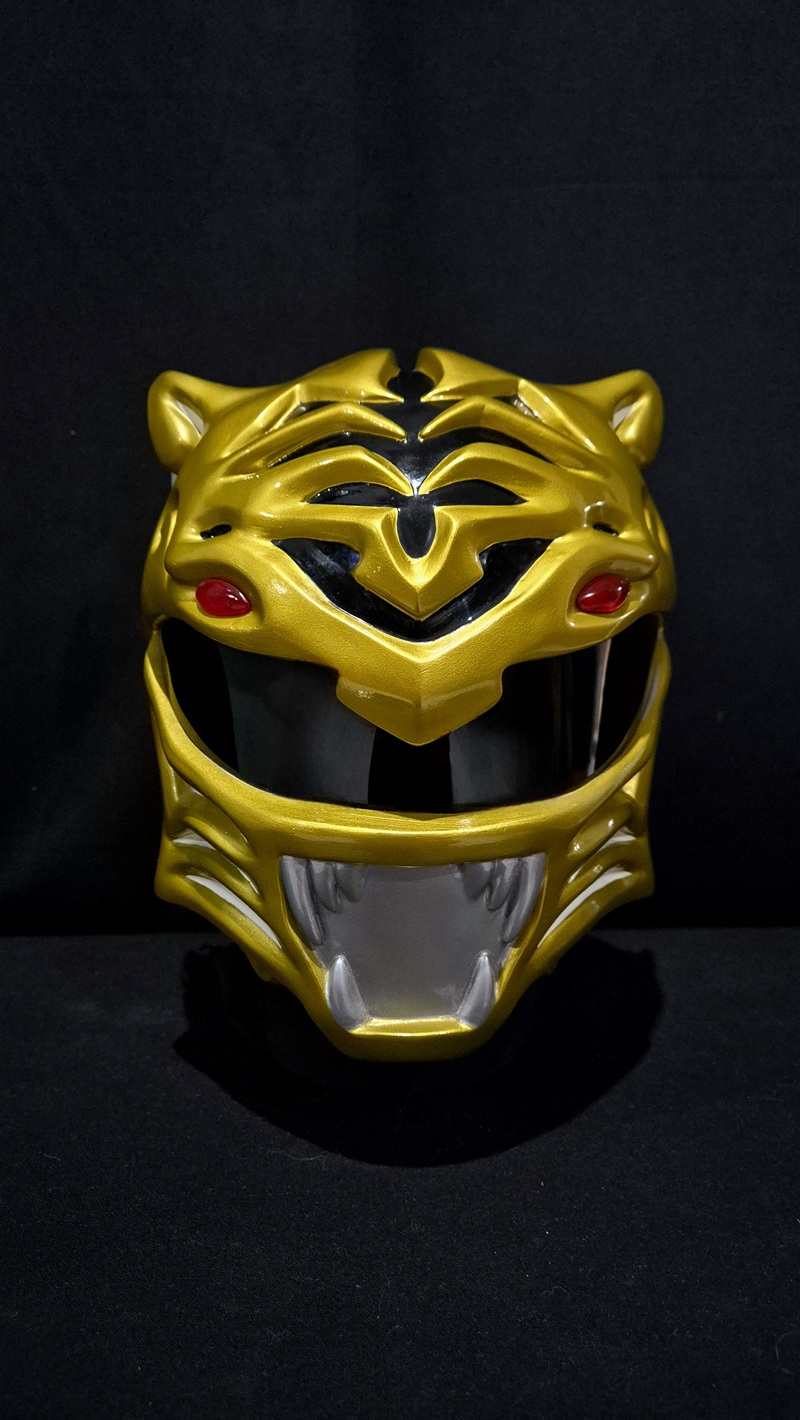 white tiger helmet custom (1)