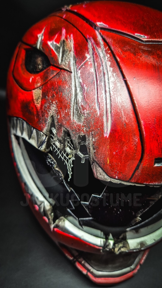 Red Mighty Morphin MMPR Power Rangers Helmet Battle Damage version - Image 5