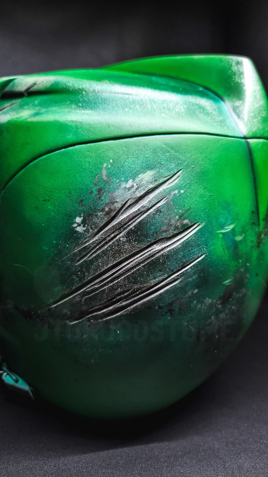 Green Mighty Morphin MMPR Ranger Helmet Battle Damage version - Image 3